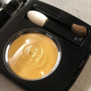 Chanel Longwear Powder Eyeshadow | 34 Poudre D’or